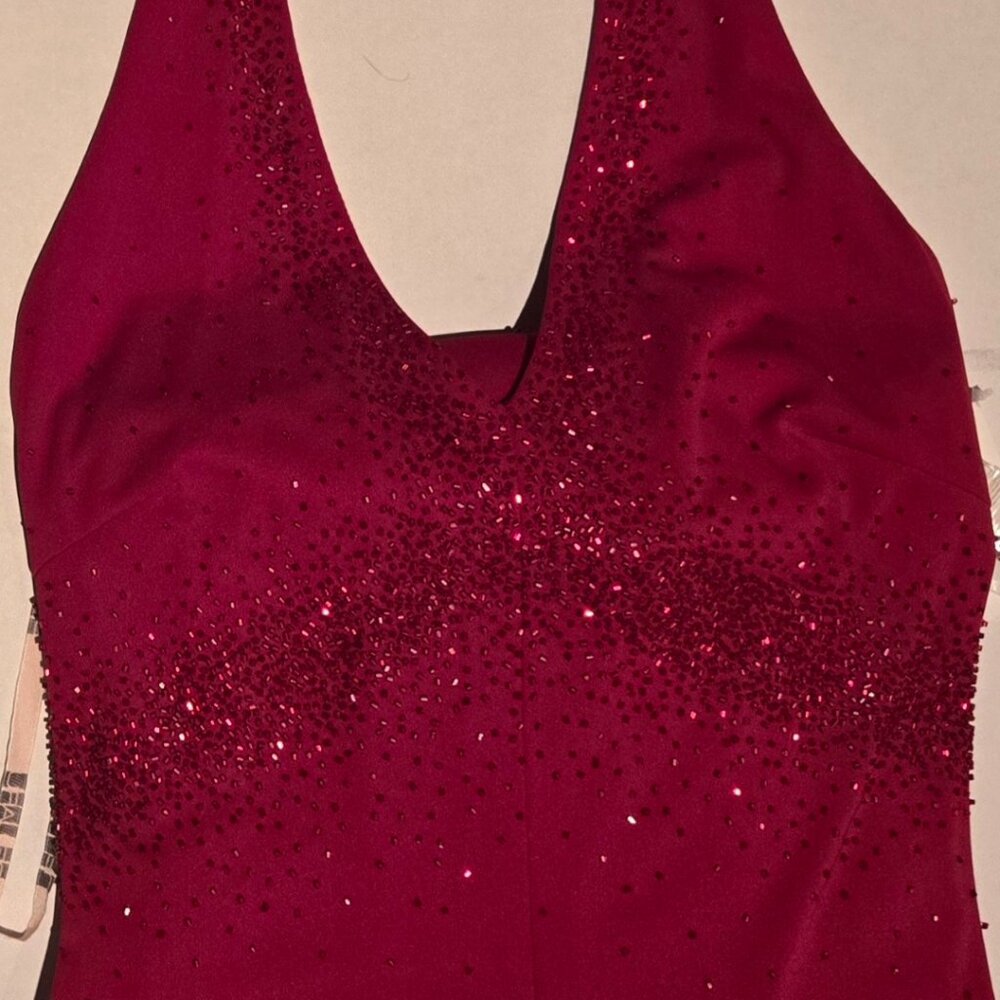 De Laru Red Dress